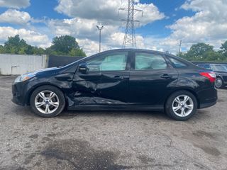2014 Ford Focus SE - Exterior Side Driver Image